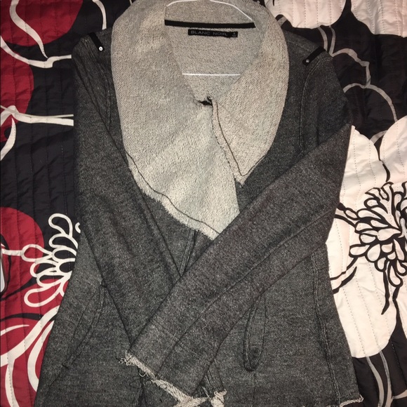 Blanc Noir zip sweater