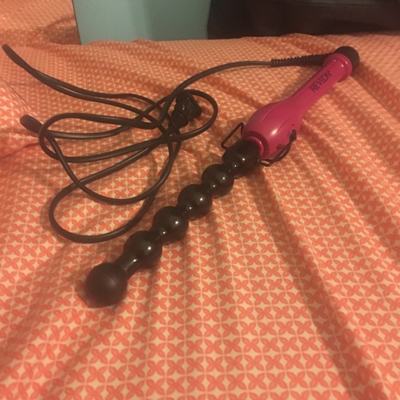 Wand curling iron