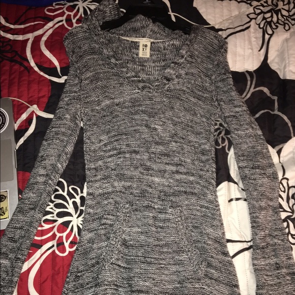 Roxy hooded sweater
