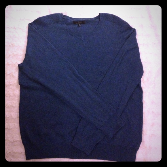 Marc Anthony blue sweater