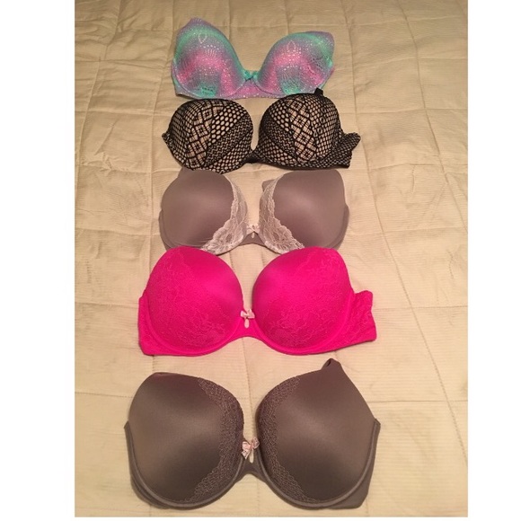 VS bras 34DDD... Like new