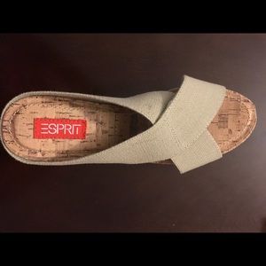 Esprit Wedges