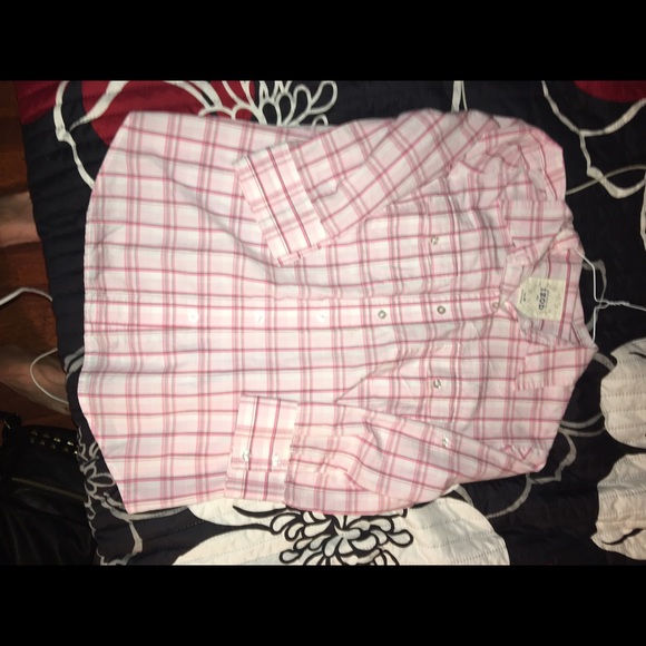 3/4 sleeve Izod shirt