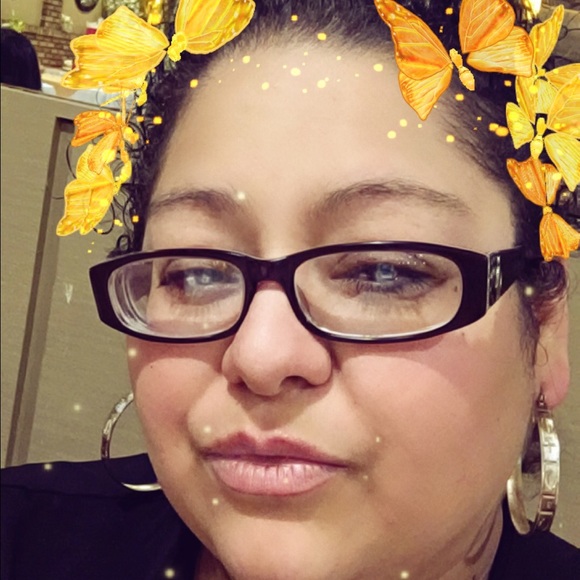 Meet your Posher, Dahlia - Picture 1 of 1