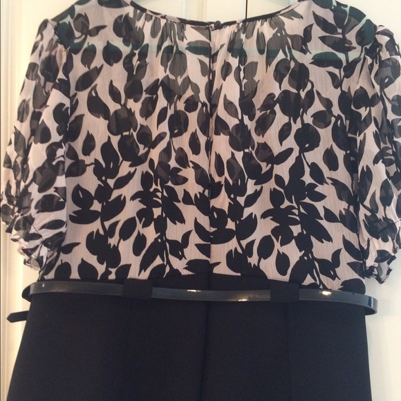 Size 20W dress with belt.