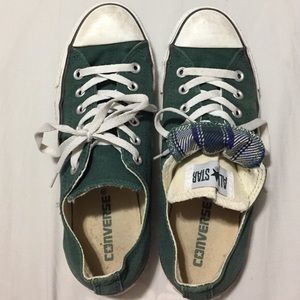Dark green converse