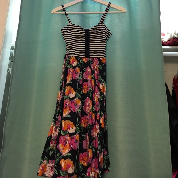 NWOT FLORAL AND STRIPPED DRESS