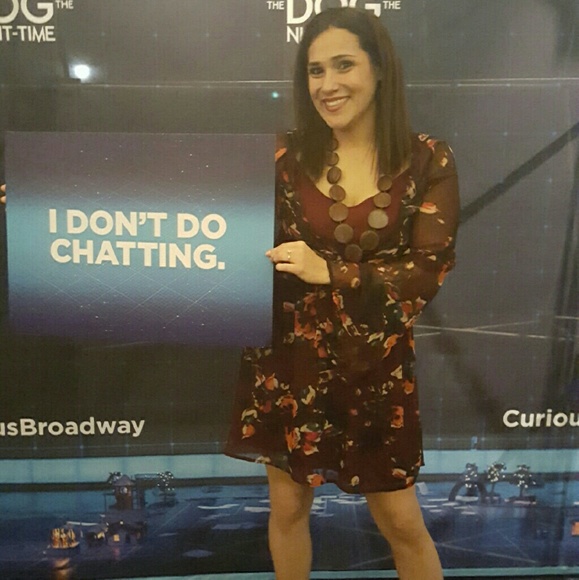 Meet your Posher, Pam Val - Picture 3 of 4