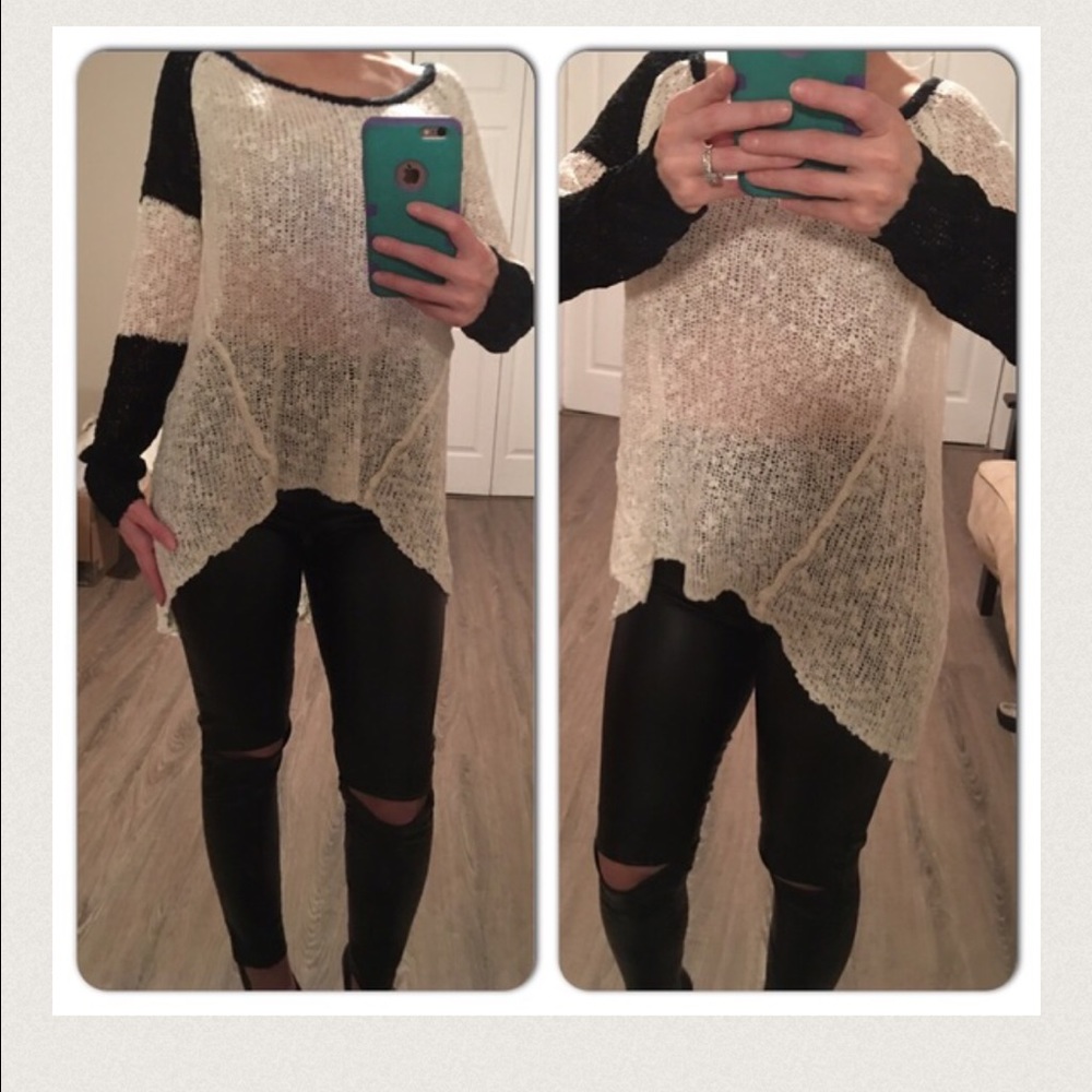 Black Faux Leather Cut-Out Knee leggings - Picture 4 of 4