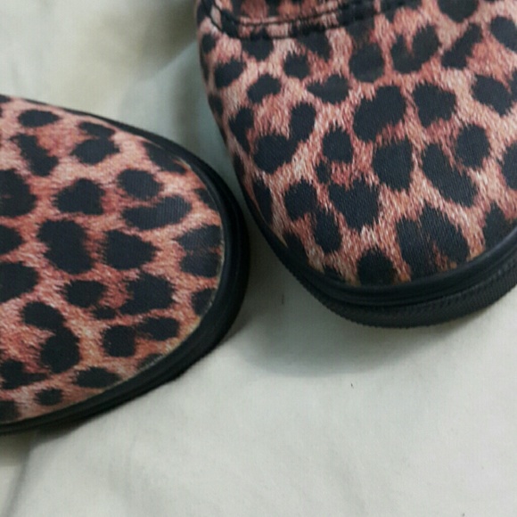 Vans - Picture 3 of 3