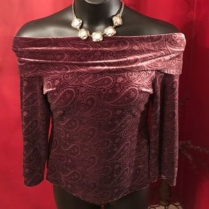 NEW YORK & CO. OFF THE SHOULDER VELVET TOP SIZE M