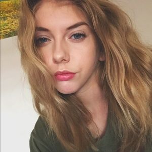 Meet your Posher, Kaitlyn