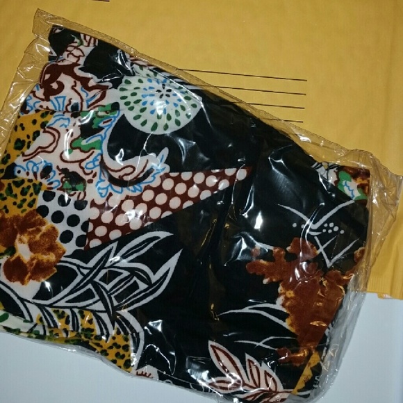 Soft OS Feather Print Full Length Leggings - Picture 2 of 2