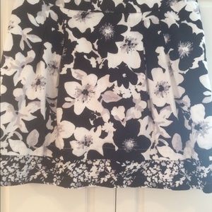 Size 20W midi black and white skirt.
