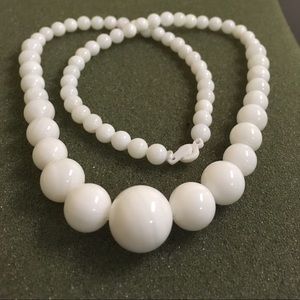 NWOT tridacna necklace