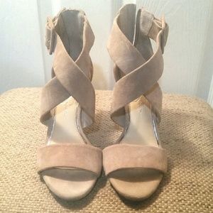 Jessica Simpson Nude Heels