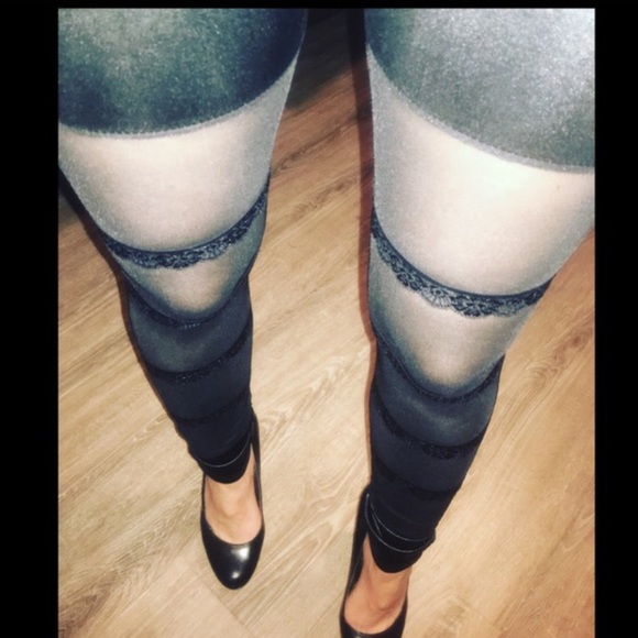 Black leggings w Sheer front W Lace Detail - Picture 2 of 2