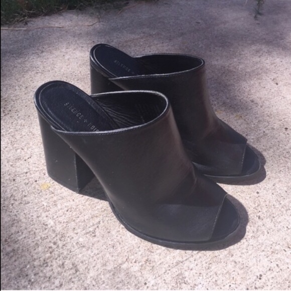 Silence and Noise black leather mules