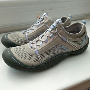 J Sport Quest Amphibian Sneakers Water 7.5 NIB