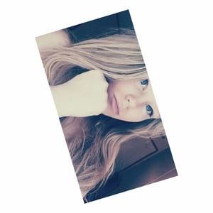 Meet your Posher, Selena