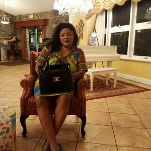 Meet your Posher, Coretha