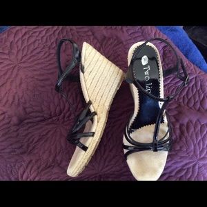 Platform sandles