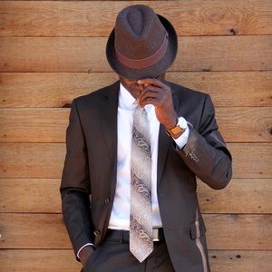 Meet your Posher, Adeoye