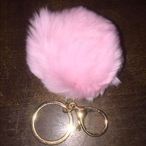 FAUX FUR POM POM