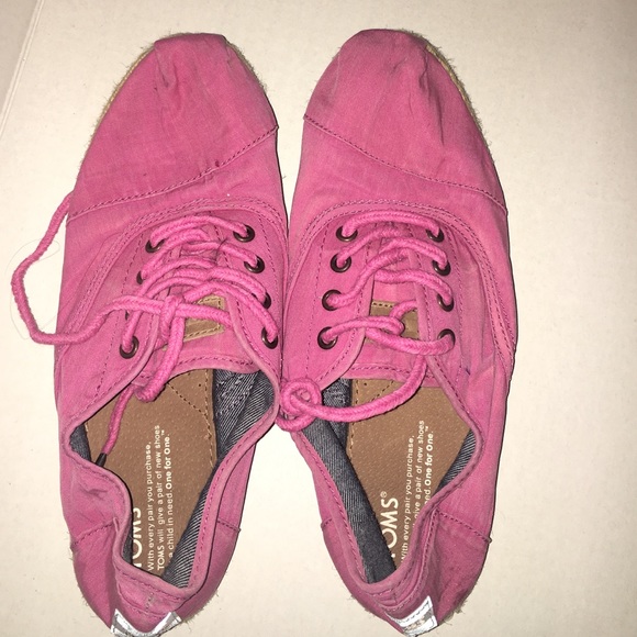 Pink TOMS