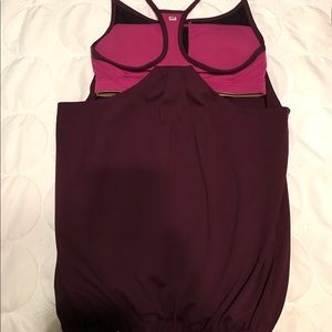 Fabletics workout top cranberry/pink