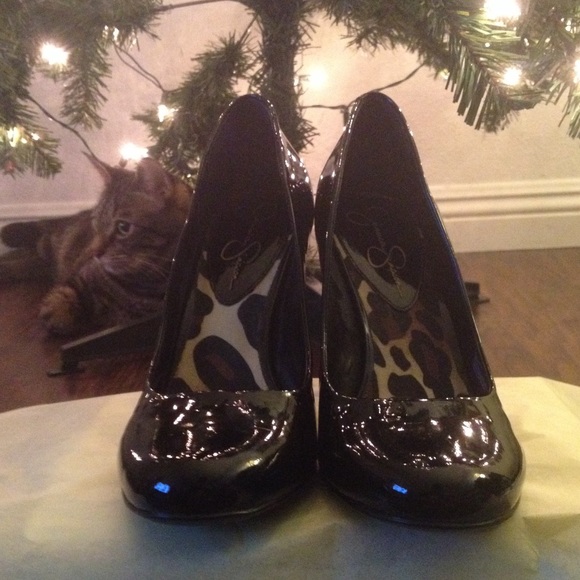 Jessica Simpson heels