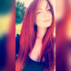 Meet your Posher, Danielle