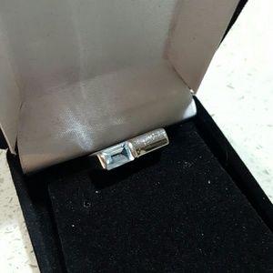 Silver & Aquamarine Ring & Matching Necklace