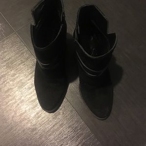 Barely worn Jessica Simpson booties