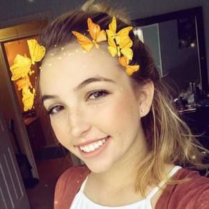 Meet your Posher, Lexie