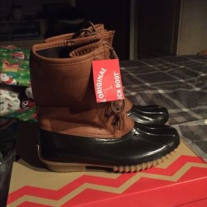 Brand new womens original duck boots