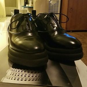 BRAND NEW Zara lace up platforms