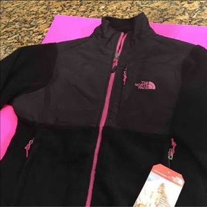 NWT- The North Face Denali Jacket