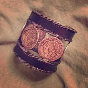 Vintage boutique leather and silver metal cuff
