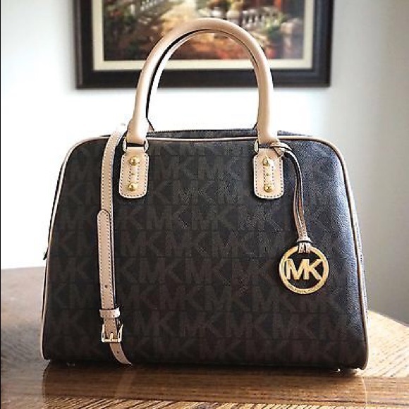 Michael Kors Handbags - 🚫TRADED🚫