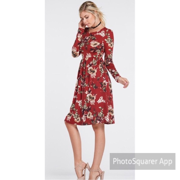 Floral Red Dress - Picture 3 of 4