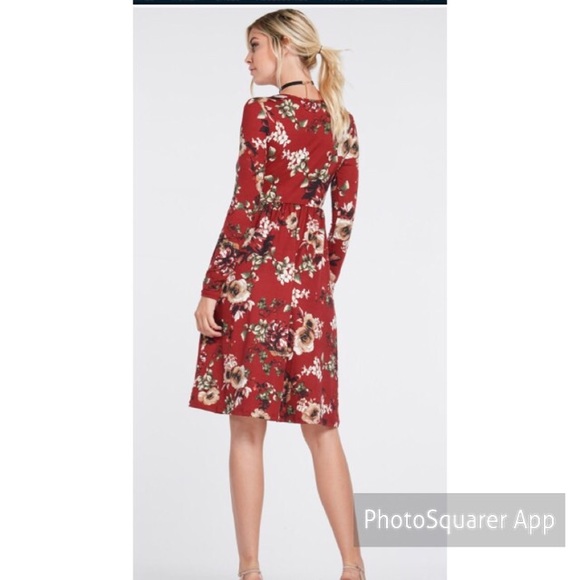 Floral Red Dress - Picture 4 of 4