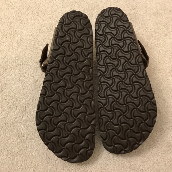 Birkenstock. Gizeh Sandal. Mocha Brown. - Picture 3 of 3