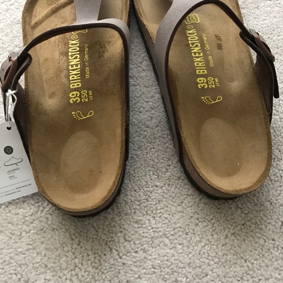 Birkenstock. Gizeh Sandal. Mocha Brown. - Picture 2 of 3