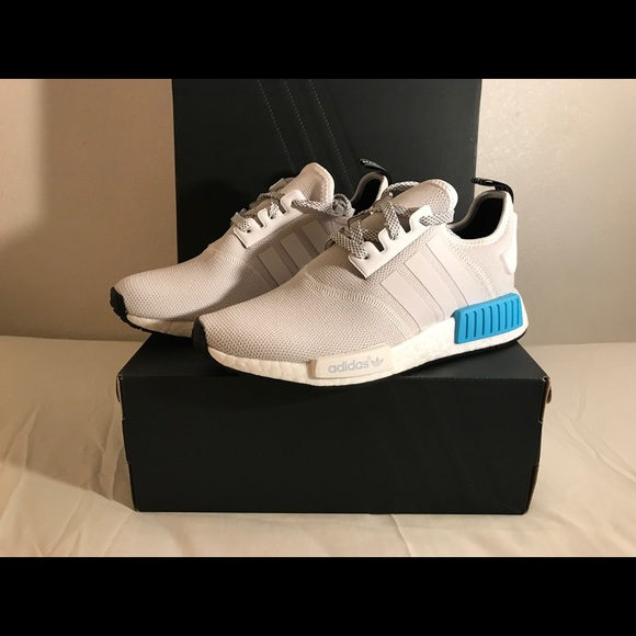 ❌SOLD❌Adidas NMD R_1 size 6Y/8W Brand New - Picture 1 of 2
