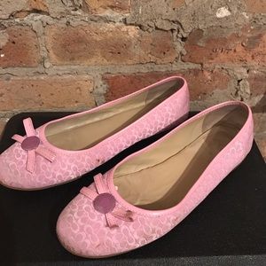 Coach flats