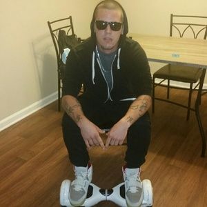 Meet your Posher, Bradley