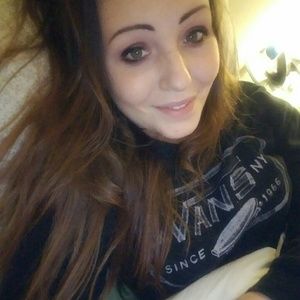 Meet your Posher, Abigail