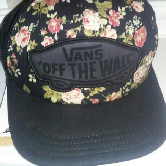 Flower hat by vans