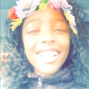 Meet your Posher, Joi